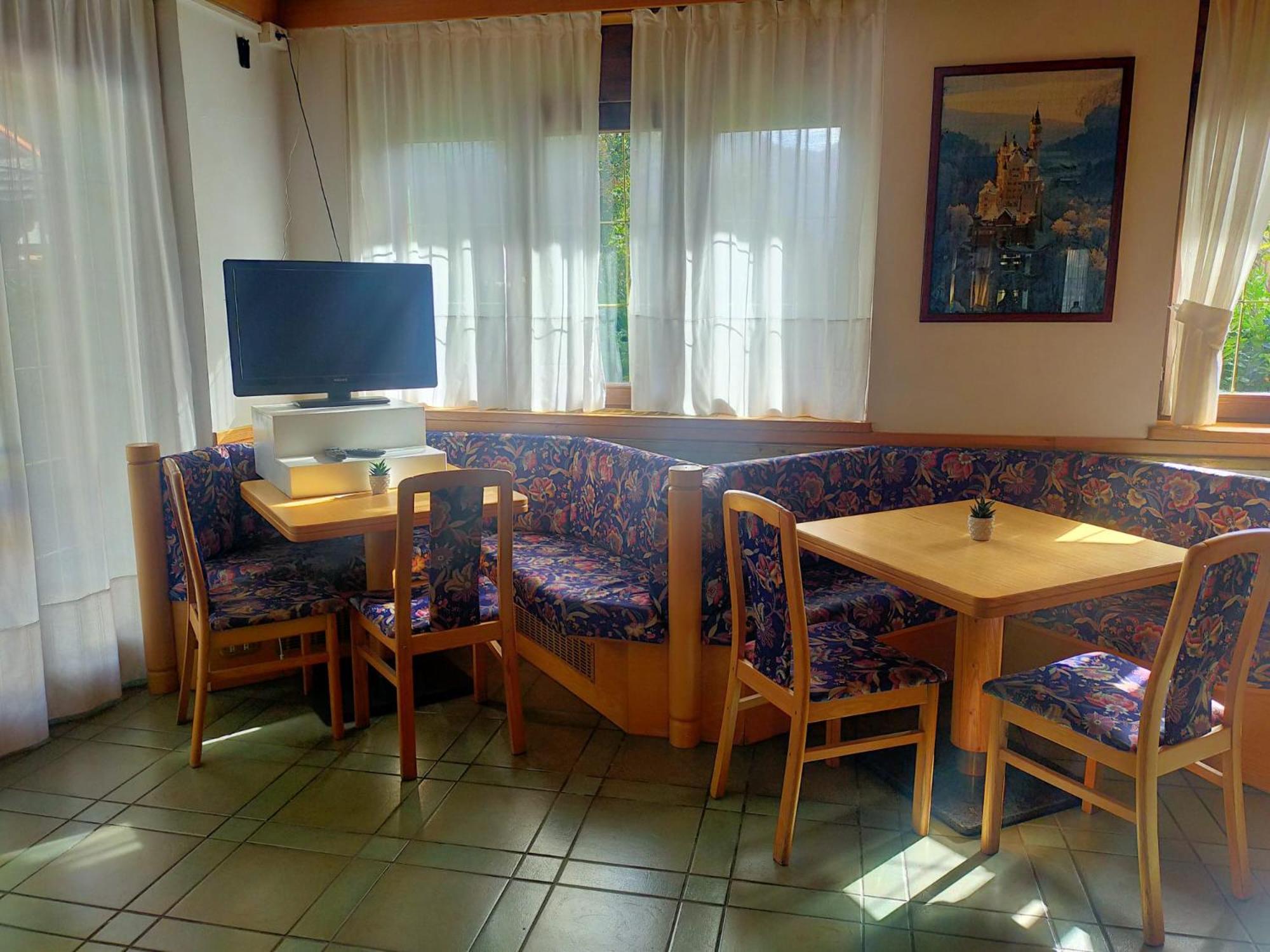 Garni Bonsai Bed & Breakfast Pinzolo Exterior photo