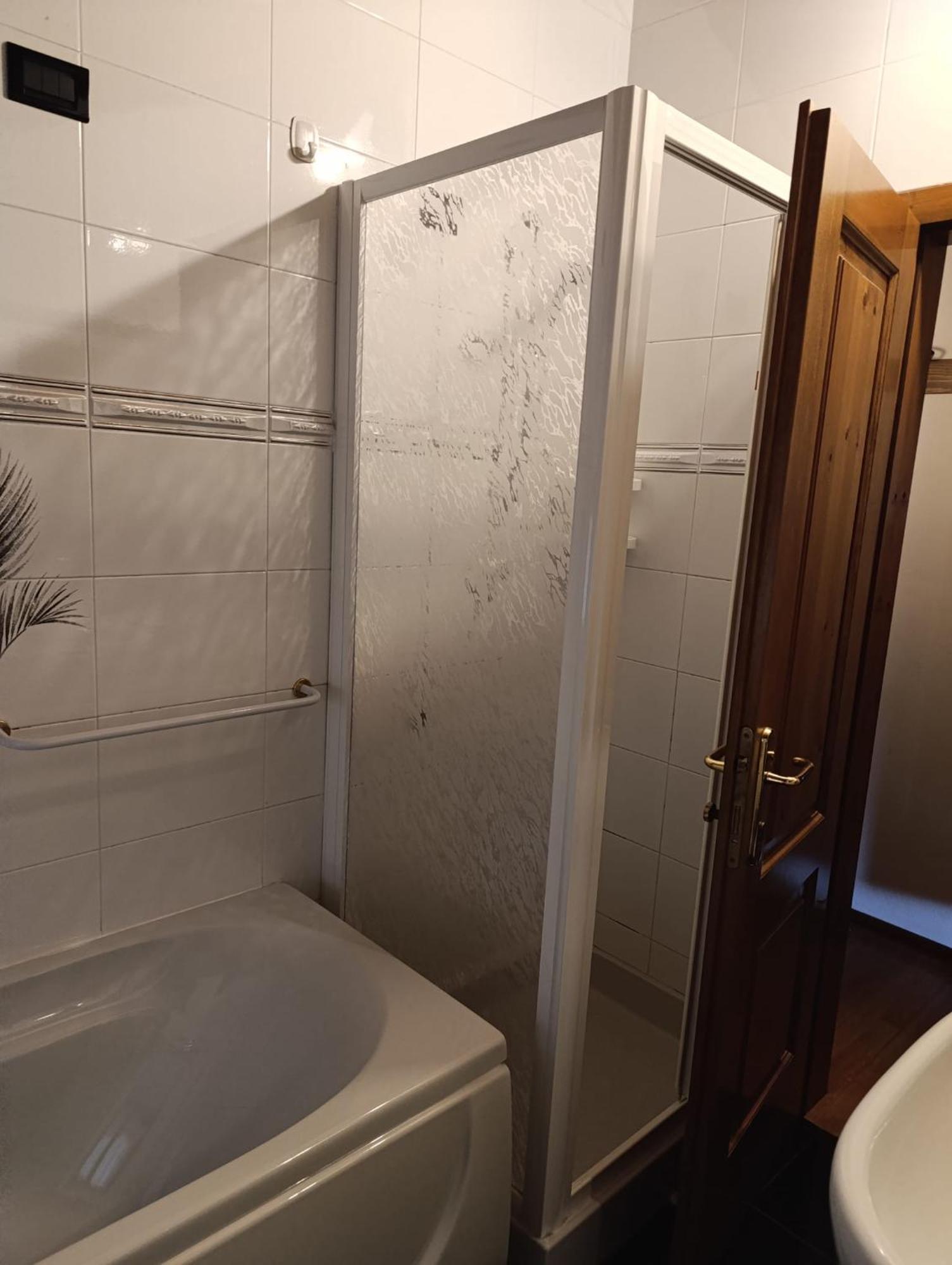 Garni Bonsai Bed & Breakfast Pinzolo Exterior photo